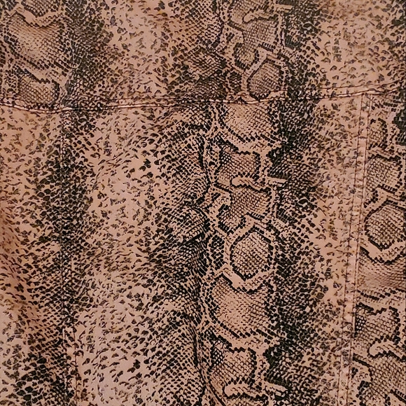 NEW🐍 Free People Snake Print Black and Brown Button Up Denim Jacket, Sma - Picture 14 of 14